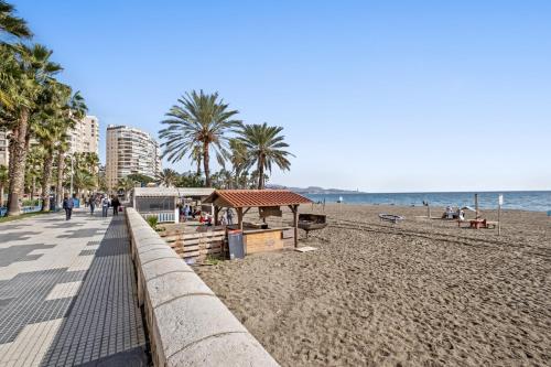 Modern Apartment Next to La Malagueta Beach