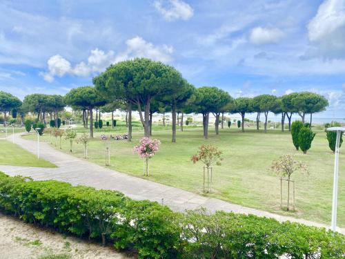 LE GRAU DU ROI - SECTEUR RIVES GAUCHE - APPARTEMENT 2 CHAMBRES VUE MER ET PARKING