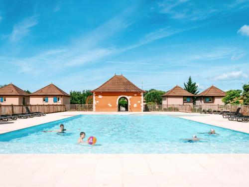 Apartment Le Domaine de Claire Rive-2 by Interhome