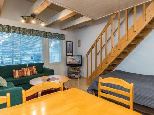 Posezení v ubytování Holiday Home Kylpylän ullanrinne 12 c by Interhome