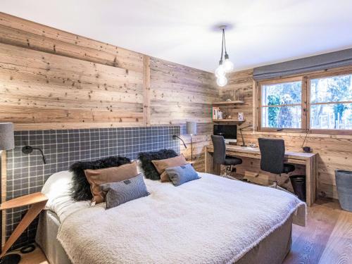 Ein Bett oder Betten in einem Zimmer der Unterkunft Apartment Domaine du Roc 1 -2 by Interhome