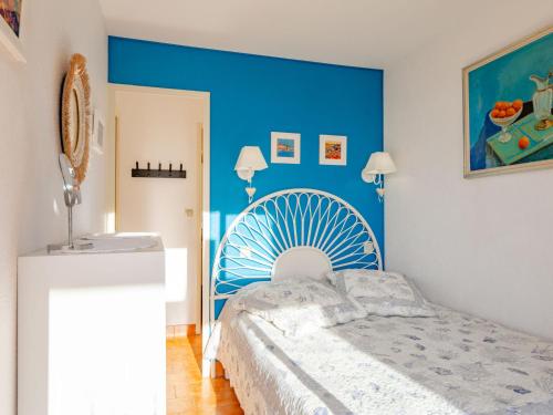 Apartment Les Coteaux de la Nartelle-32 by Interhome