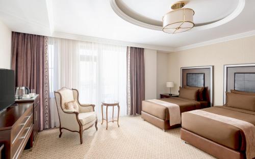 Chinar Health Hotel Naftalanにあるテレビまたはエンターテインメントセンター