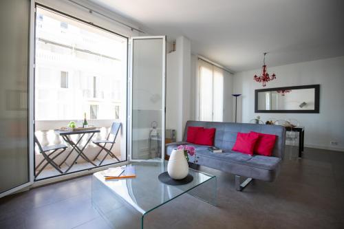 Palais Miramar apartment with sea view on La Croisette