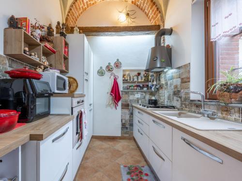 Φωτογραφία από το άλμπουμ του Apartment L'ex Convento by Interhome σε Monastero Bormida