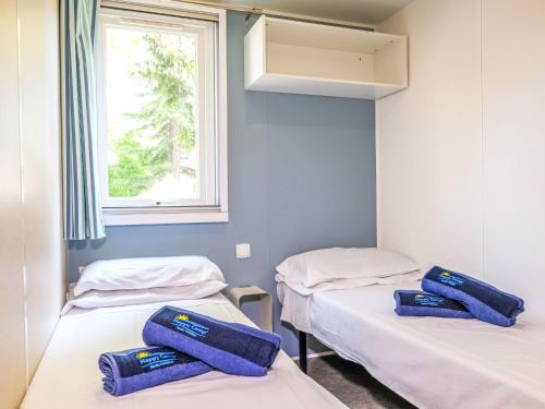 Postel nebo postele na pokoji v ubytování Holiday Home Bella Sardinia-2 by Interhome