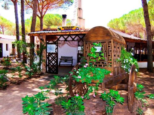 Zahrada ubytování Holiday Home Bella Sardinia-2 by Interhome