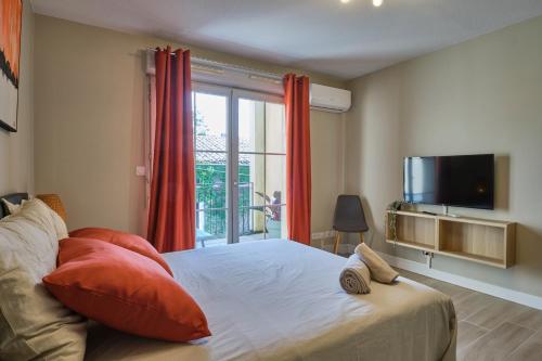 Au Céladon Parking gratuit, WIFI, Terrasse, Piscine