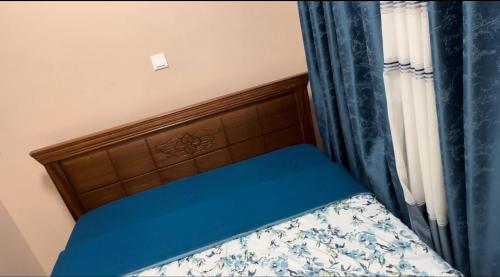 Ένα ή περισσότερα κρεβάτια σε δωμάτιο στο ARTHA APARTMENT a