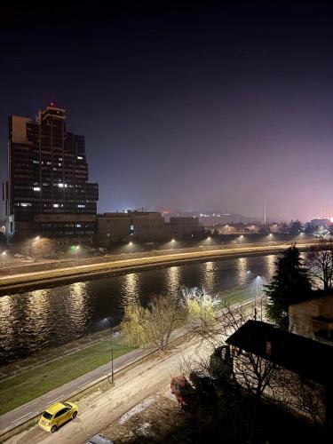 Φωτογραφία από το άλμπουμ του Riverside Downtown Apartments στα Σκόπια