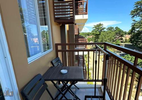 Μπαλκόνι ή βεράντα στο Puerto Princesa Best Pet-Friendly Condo Near City Center - B2 5Kunzite