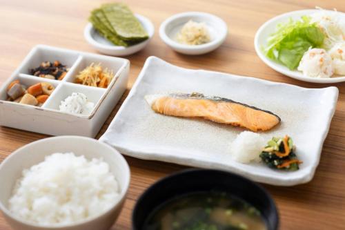 Φαγητό σε αυτό το ξενοδοχείο ή κάπου εκεί κοντά