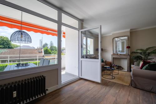 LA MAVÉRIA Elegant 100 m flat near Lake Annecy