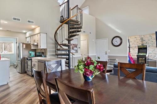 Gallery image of Mountain Creek Townhouse in Vernon Township