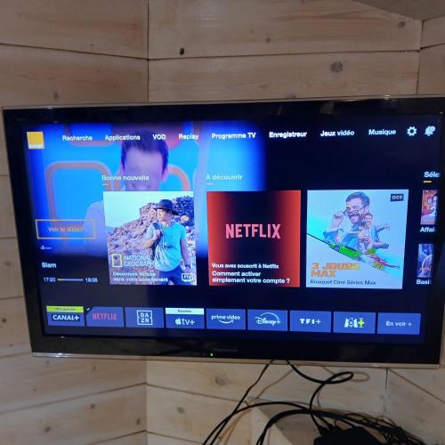 Televisyen dan/atau pusat hiburan di Le Chouette loft