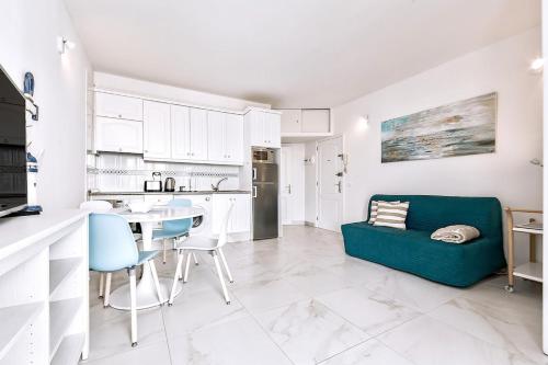 Rosamar apartment with panoramic ocean view