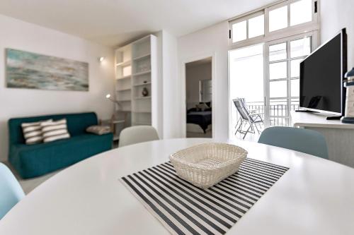 Rosamar apartment with panoramic ocean view