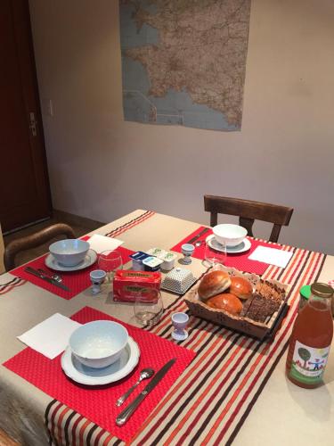 Mad i den private indkvartering eller i nærheden