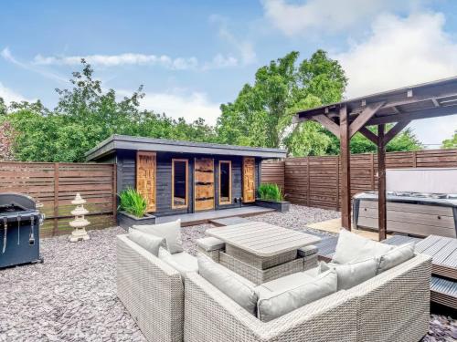 Patio nebo venkovní prostory v ubytování Orchard Retreat Staycation
