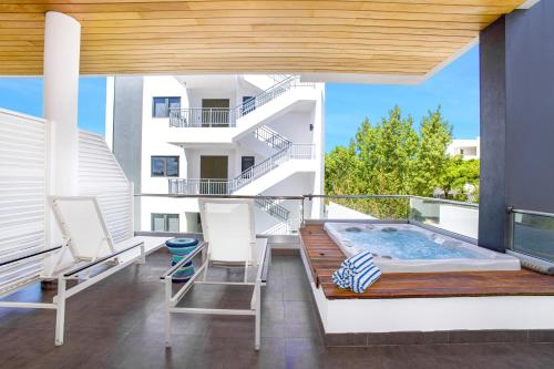 Piscina di Tranquility Beach Anguilla Resort o nelle vicinanze