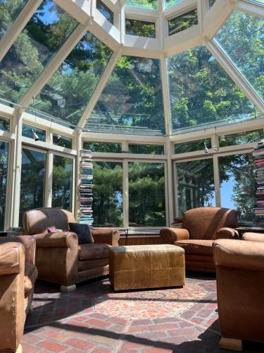 Χώρος καθιστικού στο Queen's View Bed and Breakfast