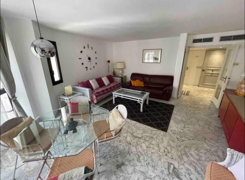 99 Rue D'Antibes - Spacious & Chic Appartement