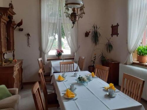 Χώρος καθιστικού στο Lovely Farmhouse in Friedrichsfeld with Garden