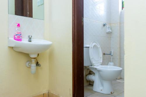 Koupelna v ubytování Bamburi BnB