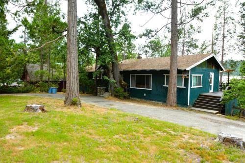 Foto sihtkohas Bass Lake asuva majutusasutuse Johnson Lake Frontreduced Nightly Rates galeriist