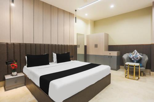 Katil atau katil-katil dalam bilik di Super Townhouse Oak Hisar