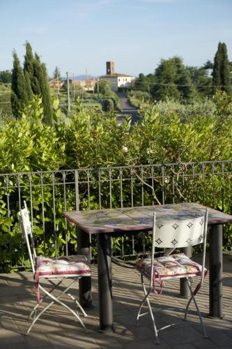 Taman di luar Podere Magione