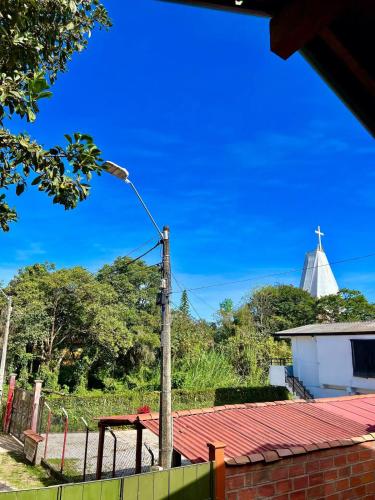 Jardín al aire libre en Next to the airport - cute home