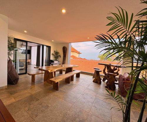 Gallery image of The Swan - Private Luxury Villa Suites 2 in Uluwatu