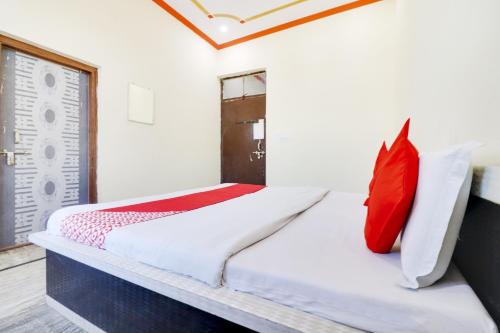 Gallery image of Hotel O New satkar Hotel in Itimādpur