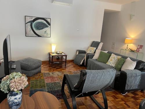 Χώρος καθιστικού στο Funchal Downtown Flats 2