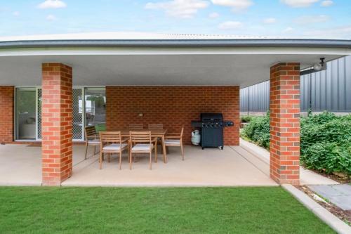 Zahrada ubytování Mountain Vista Retreat - Comfort Meets Style