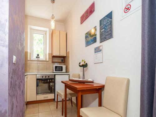 Apartments and Room Frane - Studio with Terrace