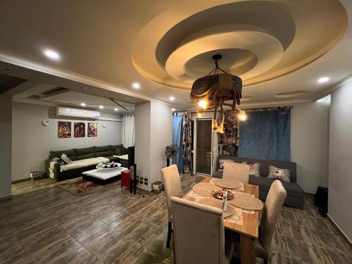 Apartment in Compound Sama - Maadi شقة في المعادي