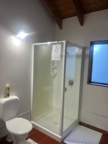 Koupelna v ubytování Affordable Double Room Walking Distance to Town