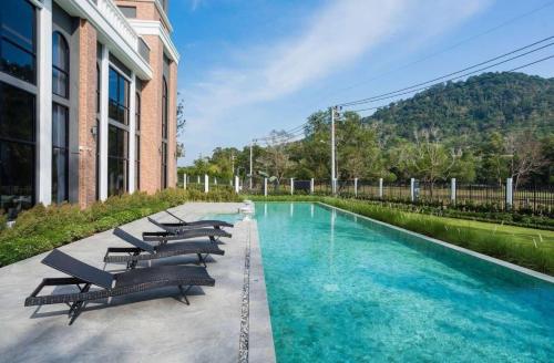 Πισίνα στο ή κοντά στο Koh Kaew Pool Villa