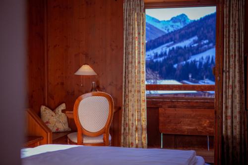 Nespecifikovaný výhled na hory nebo výhled na hory při pohledu z hotelu