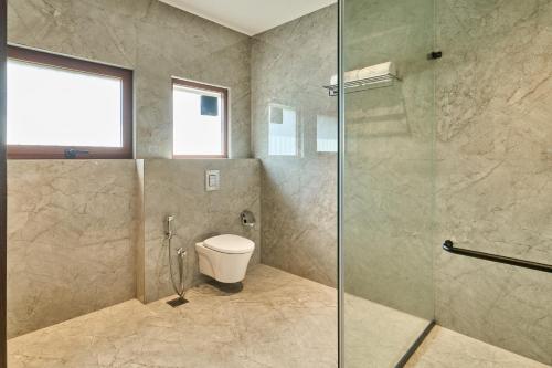 Ένα μπάνιο στο SaffronStays Soulitude