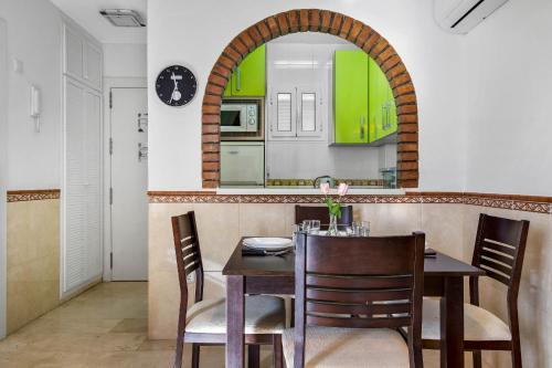 Vistamarina B405 By IVI Real Estate