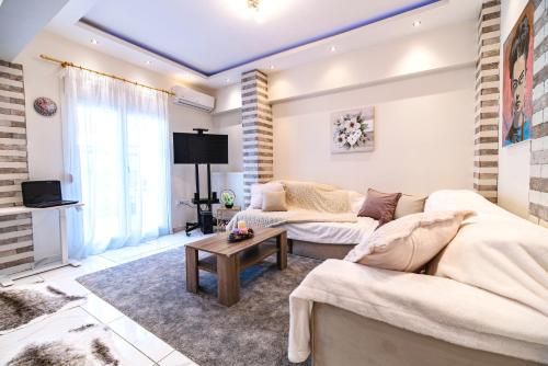 Mary's Downtown Home - a stroll away from the White Tower