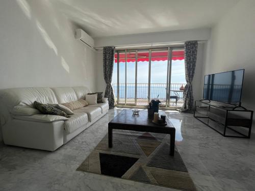 Beautiful Apartment Pool & Garage See View