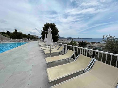 Beautiful Apartment Pool & Garage See View