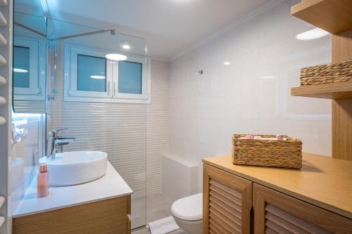 Vannituba majutusasutuses Selas Spacious fully equipped 3 BDR Apt by Hospi