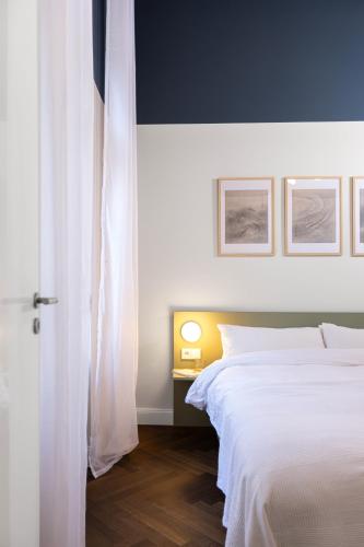 3 BDR apt in Prenzlauer Berg with cinema photo 16