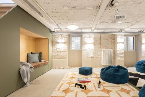 3 BDR apt in Prenzlauer Berg with cinema photo 15