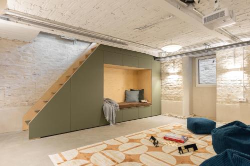 3 BDR apt in Prenzlauer Berg with cinema photo 6
